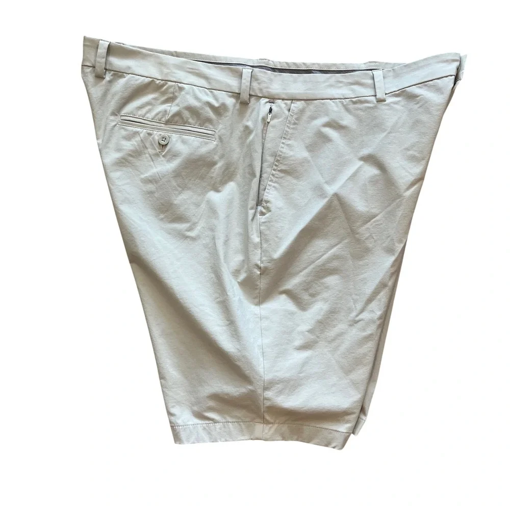 Vineyard Vines OTG On-The-Go Shorts Mens 40 Khaki Tan‎ Performance Stretch Golf